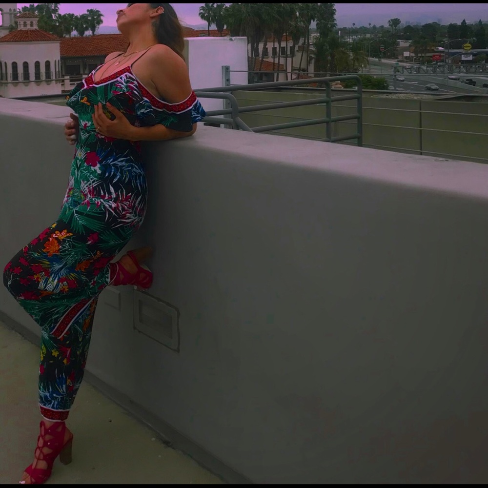 Springtime Romper - Picture 3 of 3